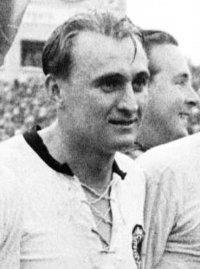 jucatorul-lui-hsv-jupp-posipal