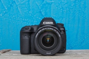 Canon 5D Mark IV _1